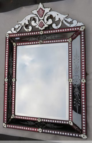 Art nouveau - Miroir venitien à fronton couleur rouge Bohême