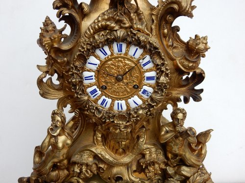 Horlogerie Pendule - 1850 ' Pendule rocaille en bronze par Denier à Paris "Un monde aquatique"
