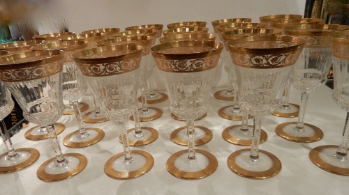Argenterie et Arts de la table  - Service de 90 Pièces en cristal de St Louis, modèle Thistle