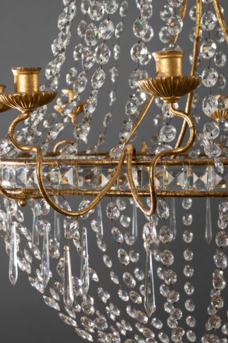 Grand lustre italien en fer doré et cristaux 18e siècle - Luminaires Style Louis XVI