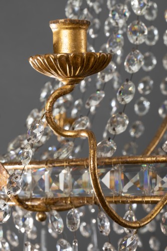 Louis XVI - Grand lustre italien en fer doré et cristaux 18e siècle