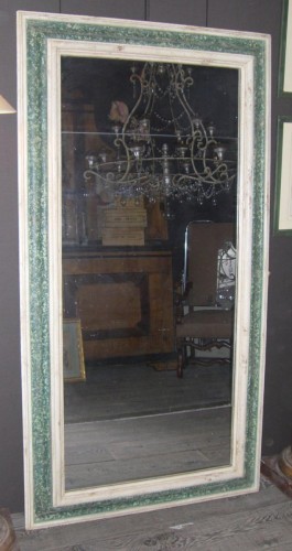 Grand miroir peint faux marbre, Italie 17e siècle - AJ Antiquités