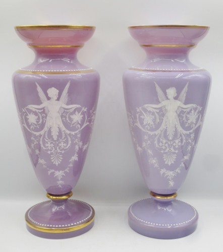 Antiquités - Paire de vases en opaline, XIXe siècle