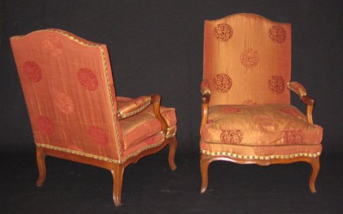 Antiquités - Paire de fauteuils "coin de feu" d'époque Louis XV