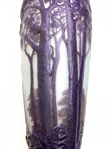 XXe siècle - Daum Grand - Vase Soufflé-Moulé Art nouveau Paysage Forestier à l'Aube