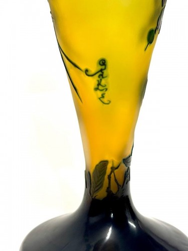 Verrerie, Cristallerie  - Emile Gallé - Grand Vase Art nouveau "Prunus"
