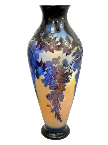 Verrerie, Cristallerie  - Emile Gallé Monumental Vase "Wisteria"