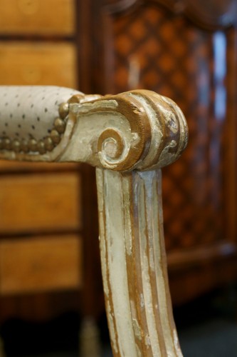Antiquités - Paire de fauteuils cabriolets Louis XVI estampillés Pierre Remy