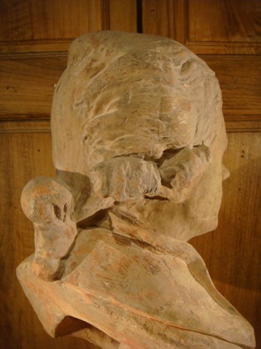 Buste de gentilhomme en plâtre patiné - Louis XVI