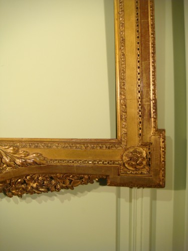 Objet de décoration  - Cadre en bois doré début du XIXs siècle