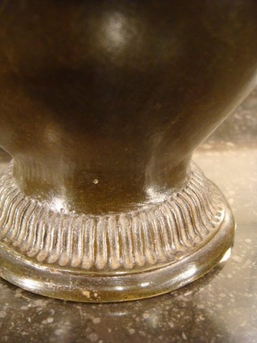Antiquités - Paire de vases aiguières en bronze époque XIXe