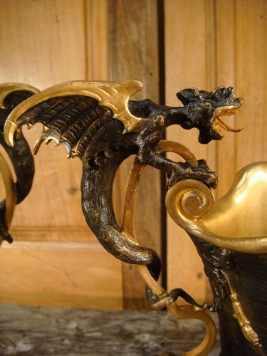Antiquités - Paire de Hanaps aux dragons ailés en bronze