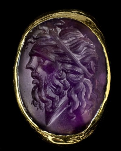Avant JC au Xe siècle - Bague en or et améthyste d'époque Romaine représentant Jupiter