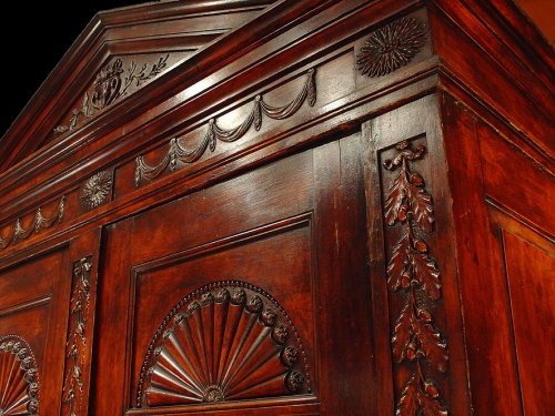 Armoire Anglaise Georges III - vers 1780 - Antiques Provence