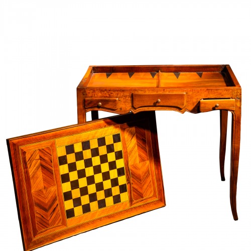 Table à jeux de Tric Trac, travail alsacien du XVIIIe siècle
