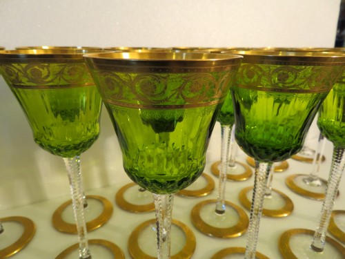 Antiquités - 16 verres Roemers Chartreuse Saint Louis Thistle Or Cristal