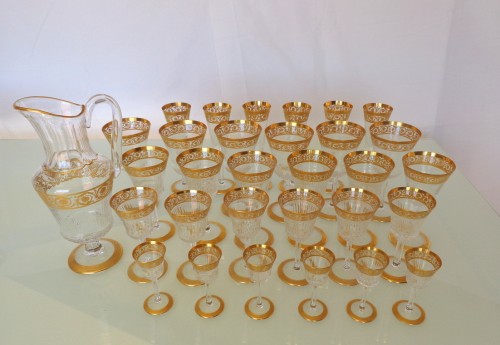 Verrerie, Cristallerie  - Service 30 verres, 1 broc en Cristal de Saint Louis Thistle Or