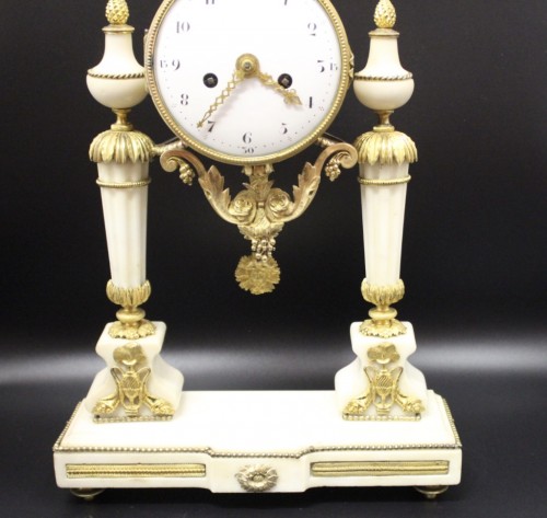 Horlogerie Pendule - Pendule portique Louis XVI