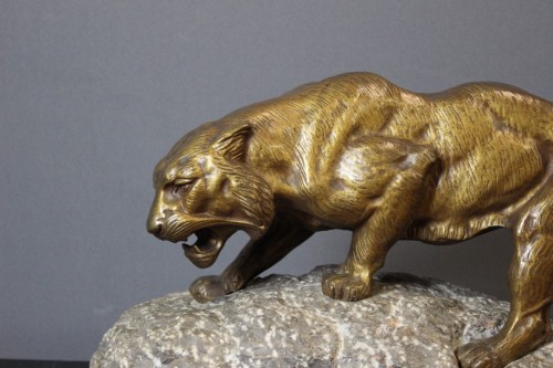 Sculpture Sculpture en Bronze - Lionne Par James Andrey