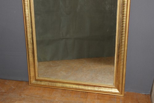 Miroirs, Trumeaux  - Miroir d'époque Louis Philippe en stuc doré
