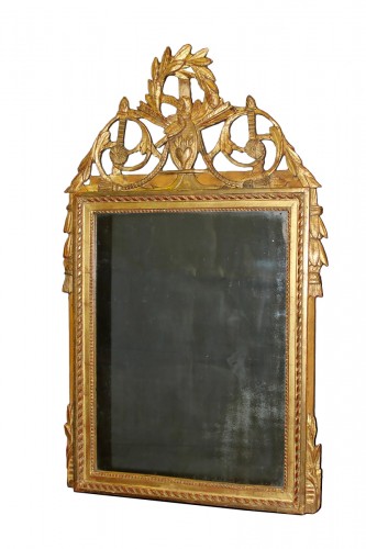 Miroir Louis XVI en bois sculpté et doré