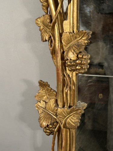 Antiquités - Miroir en bois doré, Provence époque Louis XV vers 1760