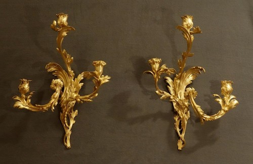 Ensemble de trois paires d'appliques Rocaille vers 1740 - Luminaires Style Louis XV