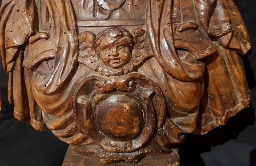 Buste reliquaire d'une femme en noyer sculpté, Italie fin XVIe, début XVIIe siècle - Guillemette Vernay Chantrel