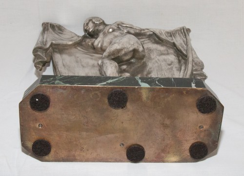 Antiquités - Armand Lemo 1881- 1936) - Danseuse nue en bronze argenté