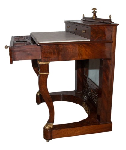 Mobilier Coiffeuse - Table de toilette en acajou époque Restauration 1820-1830