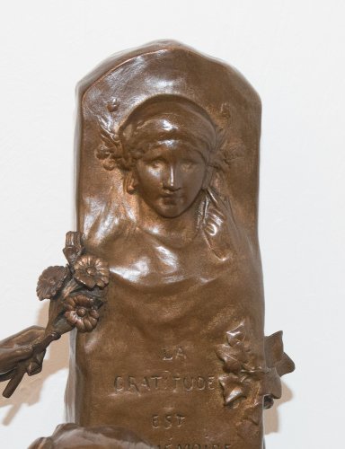 Bronze « Le souvenir » signé E Picault fin XIXe siècle - Sculpture Style Art nouveau