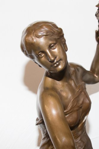 XIXe siècle - Bronze « Le souvenir » signé E Picault fin XIXe siècle