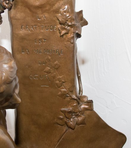 Antiquités - Bronze « Le souvenir » signé E Picault fin XIXe siècle