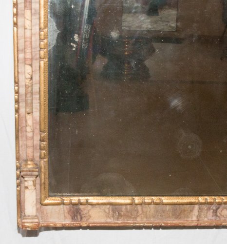 Miroir Italien en bois doré et marbre époque XVIIIe - 