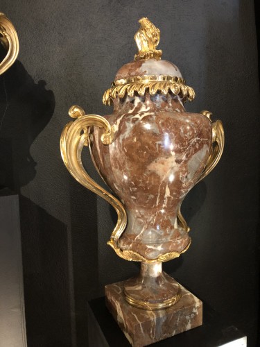 Objet de décoration Cassolettes, coupe et vase - Importante paire de potiches à l'antique