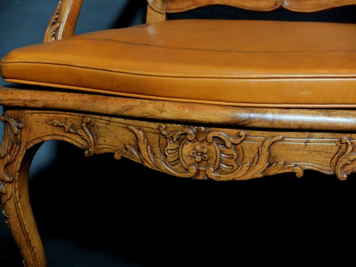 XVIIIe siècle - Paire de fauteuils cannés estampillés Drouilly