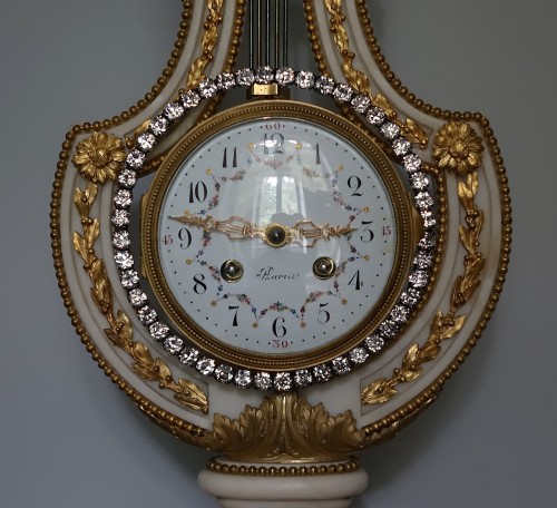XIXe siècle - Pendule lyre néoclassique - Paris époque Napoléon III