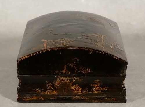 Coffret ou boîte à perruque en tôle et vernis Martin - Paris XVIIIe - Antiquités Philippe Glédel