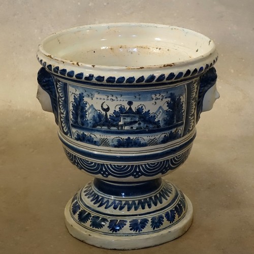 XVIIe siècle - Vase à oranger - Nevers fin XVIIe début XVIIIe