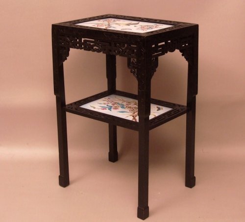 XIXe siècle - Petite table dans le goût de l'Extrême-orient