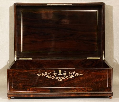 Objet de décoration  - Coffret écritoire à couronne de marquis en marqueterie Boulle - Époque Napoléon III