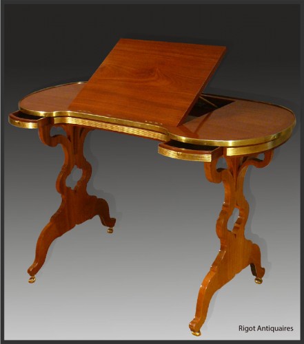 XVIIIe siècle - Table estampillée Simon Oeben- Epoque dernier tiers du XVIII° siècle