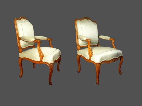 Paire de fauteuils, époque Louis XV