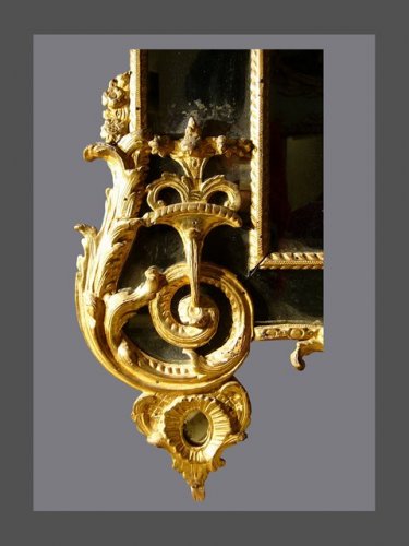 Miroir en bois doré et sculpté d'époque première moitié du XVIIIe siècle - Antiquités Rigot et Fils