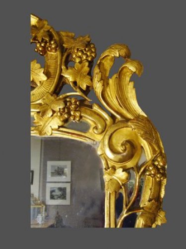 Miroir Provençal en Bois Doré du XVIIIe siècle - Miroirs, Trumeaux Style Louis XV