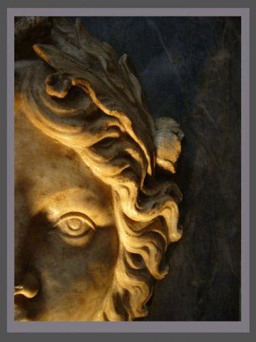 Objet de décoration  - Fontaine en marbre d'époque Régence