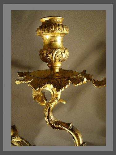 Antiquités - Paire d'appliques en bronze doré d'époque Régence