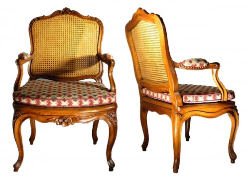 Paire de fauteuils cannés d'époque Louis XV estampillés J.B. CRESSON