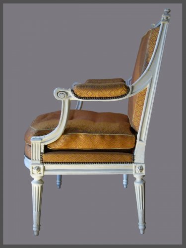 Louis XVI - Paire de fauteuils "à la Reine" d'époque Louis XVI estampillés Dupain