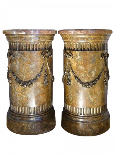 Paire de demi-colonnes d'époque fin XVIIIe - début XIXe siècle